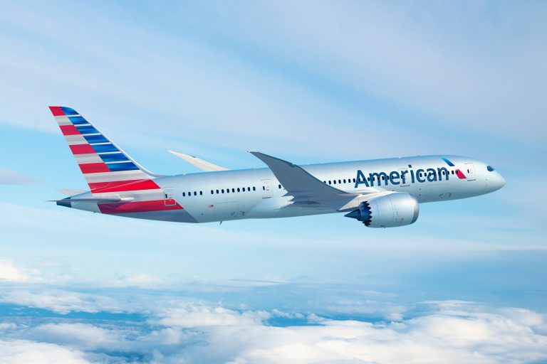 American Airlines Boeing 787 in flight.