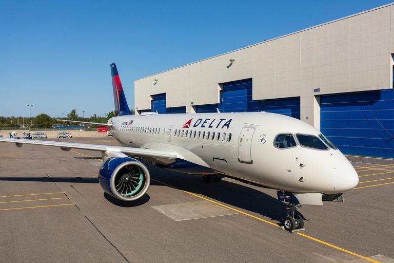 Delta A220 aircraft